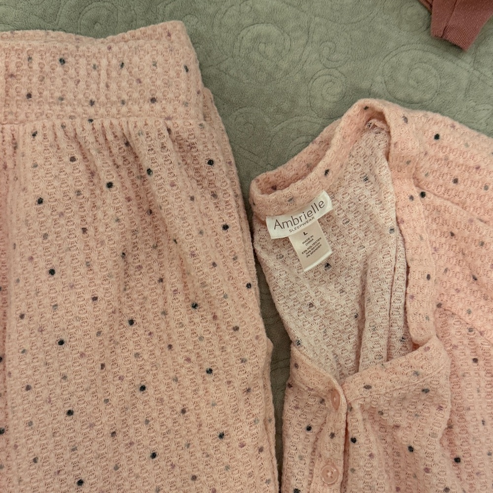 Pink Polka Dot soft Pajamas - Picture 2 of 3